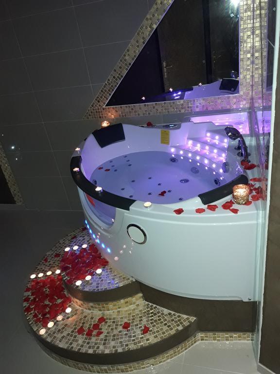 Le Love Spa Lyon Zewnętrze zdjęcie