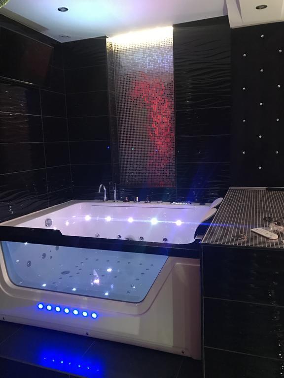 Le Love Spa Lyon Zewnętrze zdjęcie